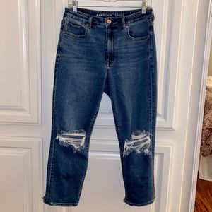 American Eagle Stretch Mom Jeans (size 6 X-Short)